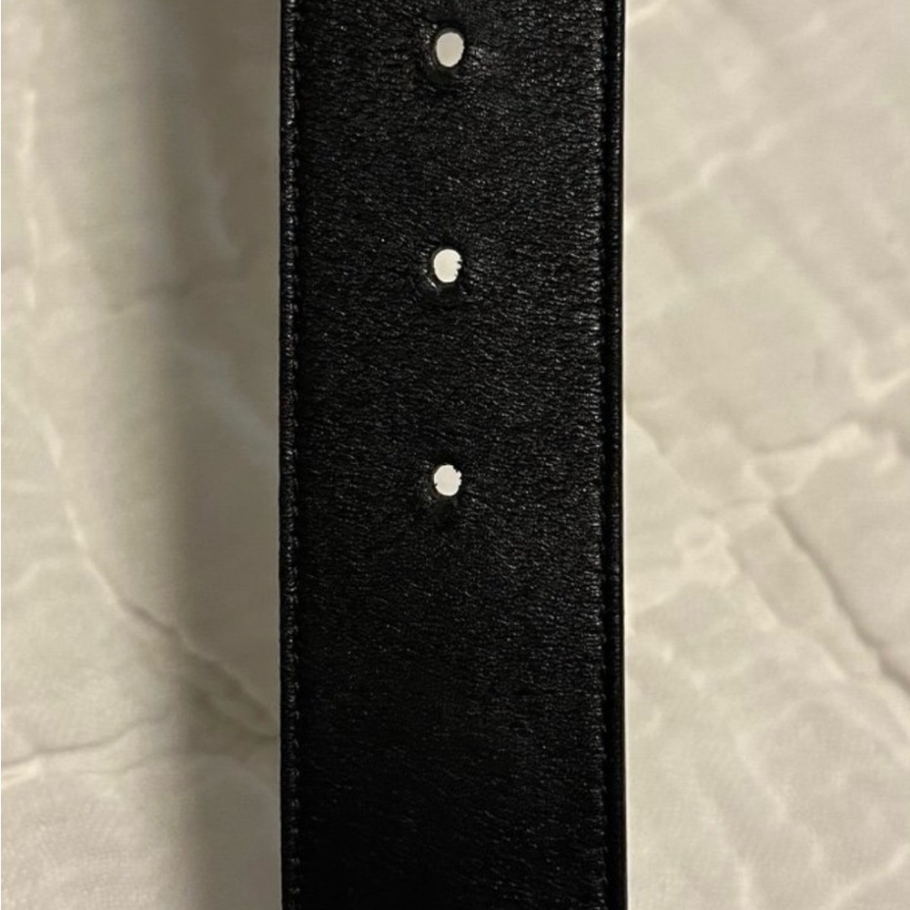Gucci Black Belt with Gold GG Emblem - Picture 5 of 10